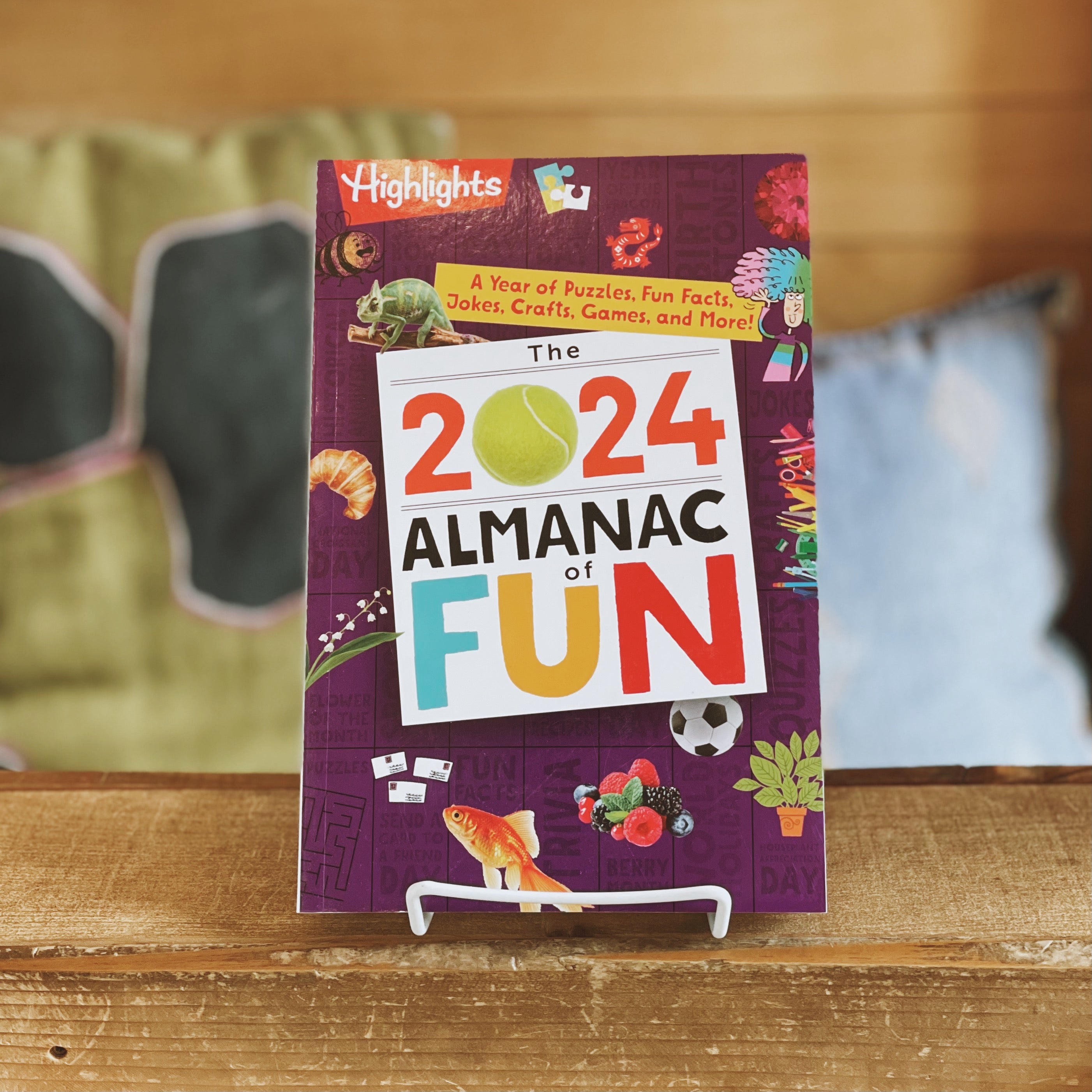 The 2025 Almanac of Fun A Year of Puzzles, Fun Facts, Jokes, Crafts